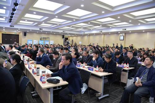 http://news.whu.edu.cn/__local/1/0C/B5/C255DB830A832321304AF28A758_BD46E694_1A248.jpg