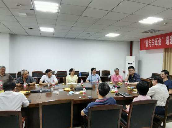 http://ugs.whu.edu.cn/__local/5/5A/F4/8A1EF0097EA4A011AA2FE630DE9_B299A445_7185.jpg
