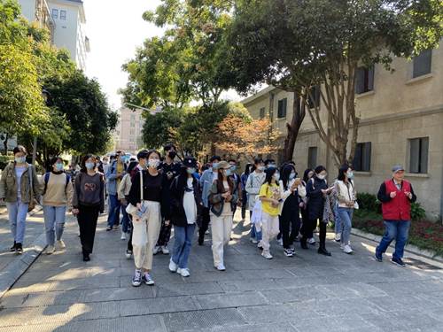 http://www.marx.whu.edu.cn/__local/E/02/2D/933B14D2C27C95069EC35EB88E9_7D4F40A3_DE13B.jpg