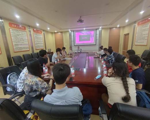 http://ugs.whu.edu.cn/__local/A/50/78/7B2E12541F0A5C74C875312B3F0_6815ED67_762D.jpg